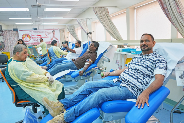 <p><em><strong>Members giving blood</strong></em></p>
<p>More than 130 members from two unregistered community groups &ndash; Tamilaga Vettri Kazhagam Bahrain and Vijay Makkal Iyakkam &ndash; participated in a large-scale blood donation drive at Salmaniya Medical Complex. Above, members giving blood.</p>
<div class="explain-selected-button explain-selected-circle"></div>